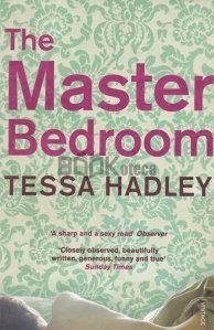 The master bedroom / Dormitorul matrimonial
